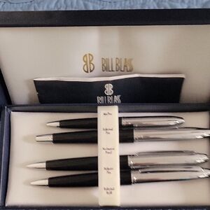 Bill Blass Black and Silver Pen Collection NIB. missing Refill
